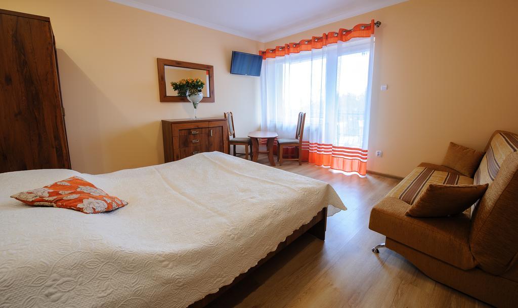 Pokoje I Apartamenty Iwona Цехоцинек Экстерьер фото